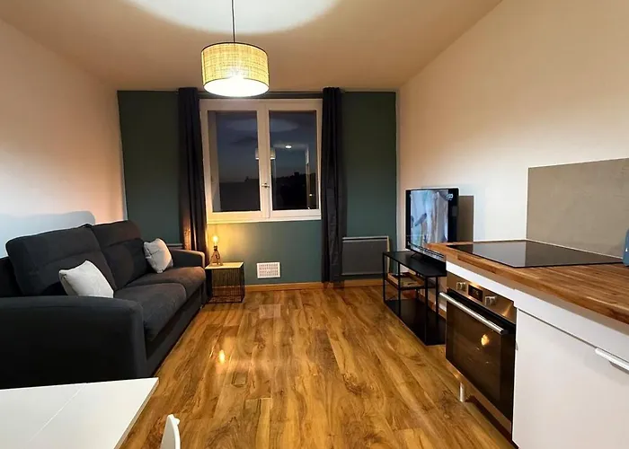 아파트 A 500 Metres De La - Parking Prive 울가트