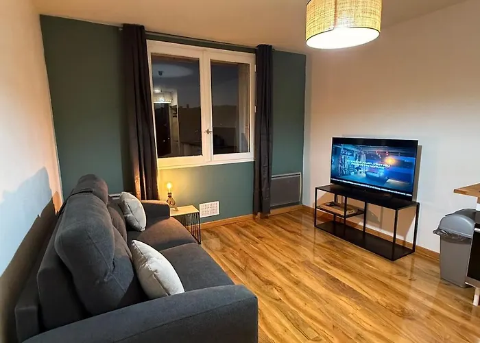 아파트 A 500 Metres De La - Parking Prive *