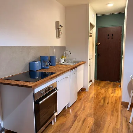 A 500 Metres De La - Parking Prive *